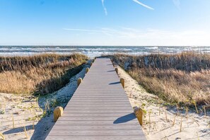 Beach - Compass Pointe, Oceanfront House in Emerald Isle, NC! (Emerald Isle)