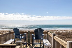 Unclassified image, 5 of 41, button