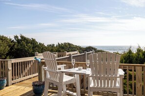 Property grounds - Angel's at the Pier West - Oceanfront Duplex in Emerald Isle, NC! (Emerald Isle)