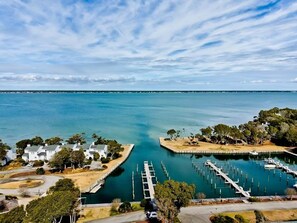 Marina - Coral Shores #17, Oceanfront Condo in Pine Knoll Shores, NC! (Pine Knoll Shores)