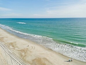 Beach - The Nautilus, Oceanfront house in Emerald Isle, NC! (Emerald Isle)