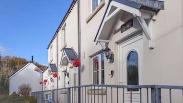 Mặt tiền nơi lưu trú