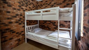 2 bedrooms
