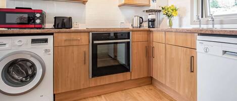 Dishwasher, high chair