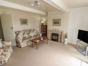 Living area - Marsh Cottage (Keighley)