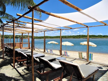 在海滩、白沙. 巴拉天堂旅馆