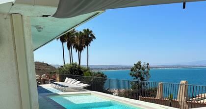 Detached villa, with pool, 8 min drive from the beach