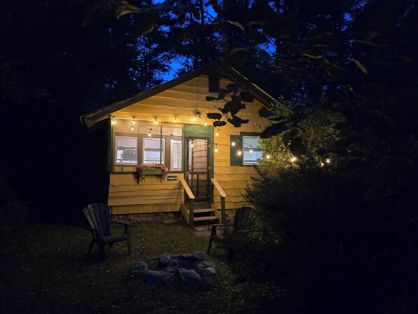 Exterior - Butternut Adirondack Cabin. (Johnsburg)