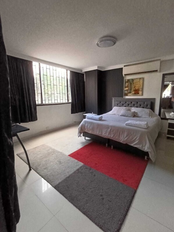 1 Schlafzimmer, Bügeleisen/Bügelbrett, kostenloses WLAN, Bettwäsche