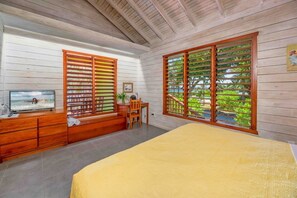 1 Schlafzimmer, Zimmersafe, Schreibtisch, kostenloses WLAN