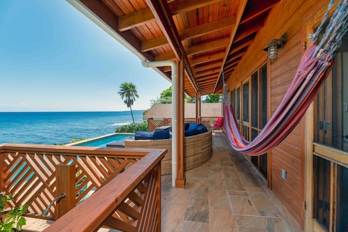 Seaside 3 Bedroom Villa with Pool in First Bight. Incredible views!