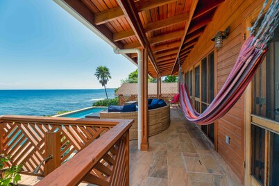 Seaside 3 Bedroom Villa with Pool in First Bight. Incredible views!