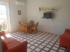 Apartment | Living area - Bilocale Ariosto Vista Mare Laterale (Gallipoli)