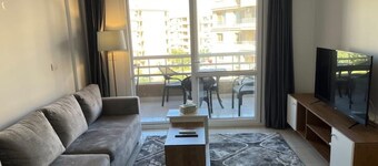 Luxury Inn: 3BR Amazing Garden View in Madinaty B6