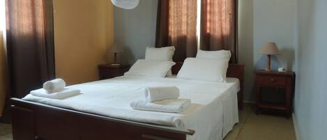 Familien-Maisonette, Nichtraucher, Meerblick | Hochwertige Bettwaren, Betten mit Memory-Foam-Matratzen, Zimmersafe