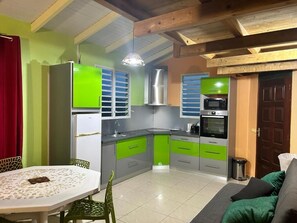 Familien-Maisonette, Meerblick | Eigene Küche | Großer Kühlschrank, Mikrowelle, Ofen, Herdplatte