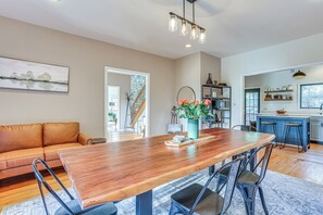 Dining - Secluded Kerhonkson Retreat with Deck + Views! (Kerhonkson)