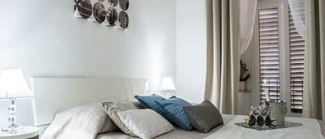 1 bedroom, iron/ironing board, travel crib, WiFi