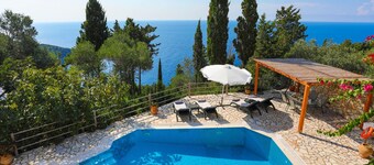 Villa Aloni in Paxi with 2 bedrooms and 3 bathrooms