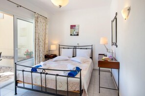2 Schlafzimmer, Bügeleisen/Bügelbrett, Reisekinderbett, Bettwäsche