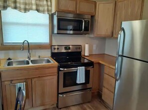 Private kitchen - Cottage No. 1 on Ranch with Fishing & Camping (McKinney)