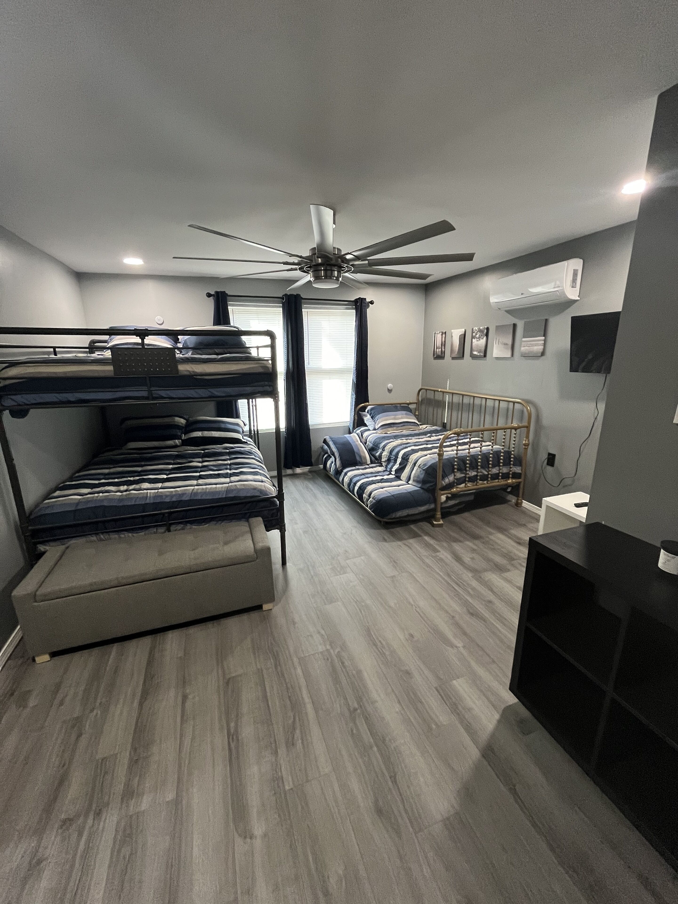 3 bedrooms, WiFi, bed sheets