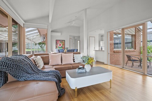 StayAU 3BR Vacation Long stay Netflix Pet Friendly