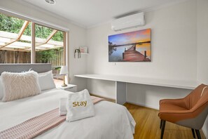 3 bedrooms, desk, iron/ironing board, travel cot