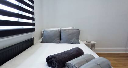 10%-30%Discount|4BrHs|London|Sleeps7|Free Parking|SuperKingBeds|En-Suite|