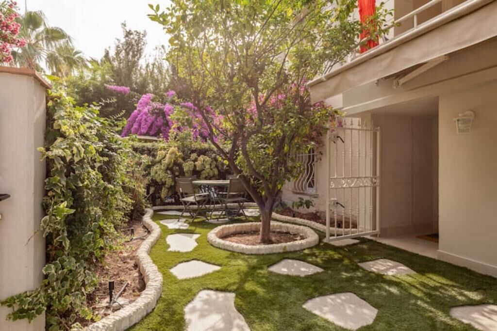 المنطقة المحيطة بالمنشأة