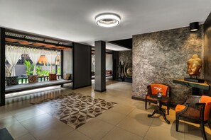 Lobby lounge - Tuana Hotels The Phulin Resort (Karon)