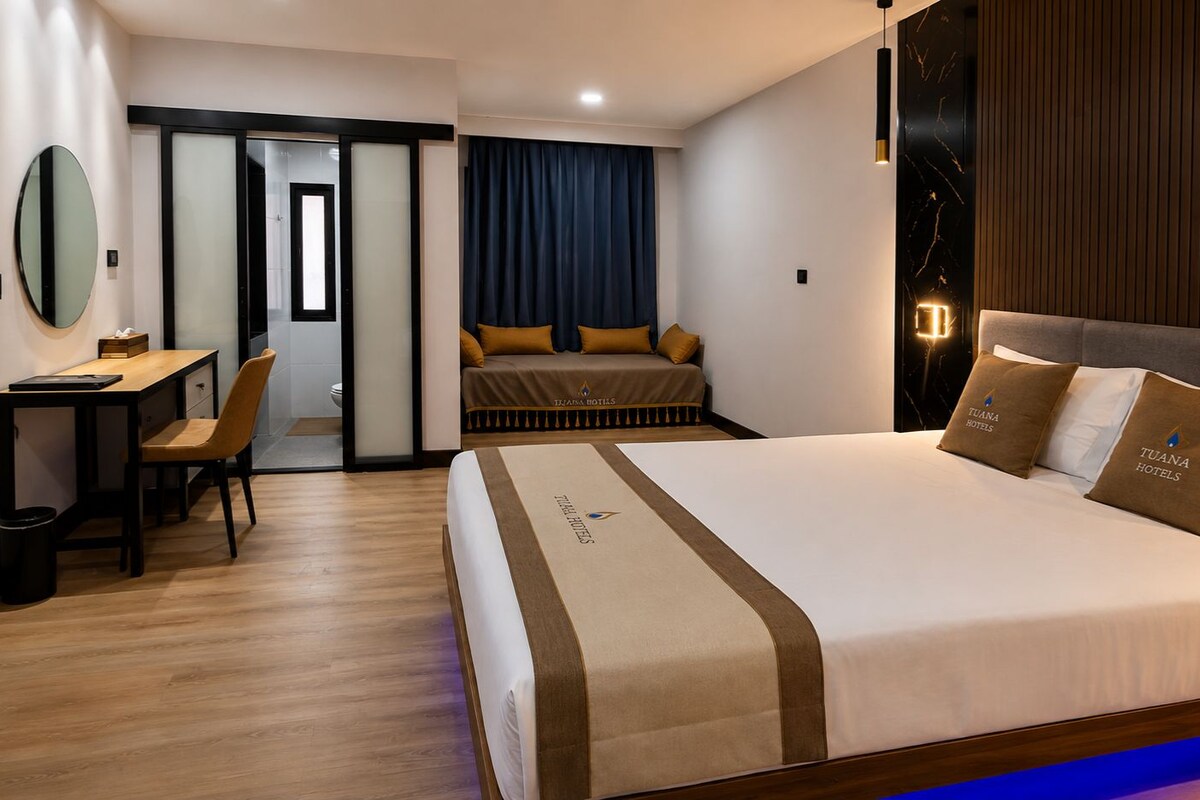Superior Room | Egyptian cotton sheets, premium bedding, cribs (free), WiFi (free)