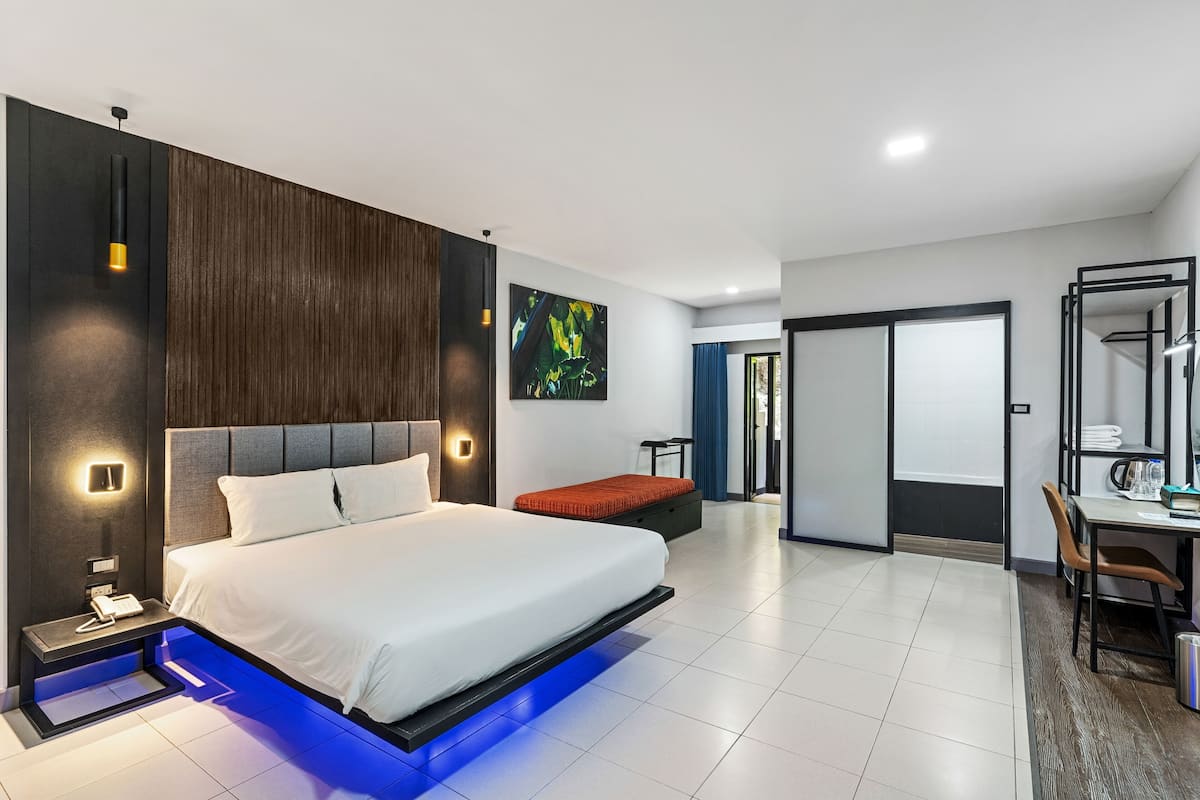 Deluxe Room, Garden Area