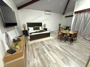 3 soverom, strykejern/-brett, wi-fi og sengetøy