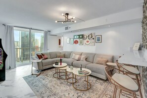 智能電視、電腦螢幕