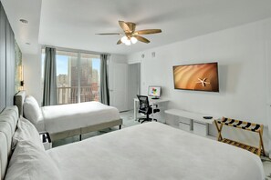 3 間睡房、書桌、熨斗/熨衫板、可攜式嬰兒床