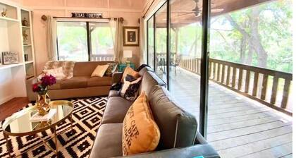 Amazing River House on private 20 acres!