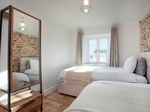 2 bedrooms, free WiFi, bed sheets