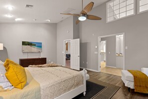 5 bedrooms, desk, iron/ironing board, travel crib - Cozy IMG Getaway! Heated Pool, Spa, Game Room! (Bradenton)