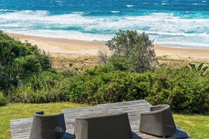 Beach nearby - Waters Edge Summary: (Ulladulla)