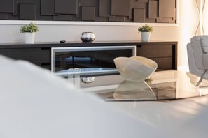 Interior - Family 9BR House w/ Pool, Theater & Game Room (Davenport)