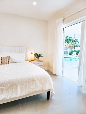 3 bedrooms, iron/ironing board, travel cot, free WiFi