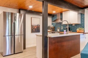 Interior - Logger Creek Walkout~ Waterfront Getaway (Boise)