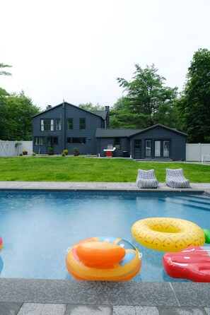 屋外プール、温水プール