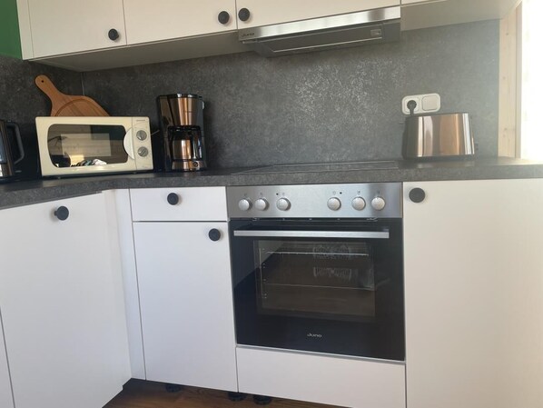 Fridge, microwave, oven, dishwasher