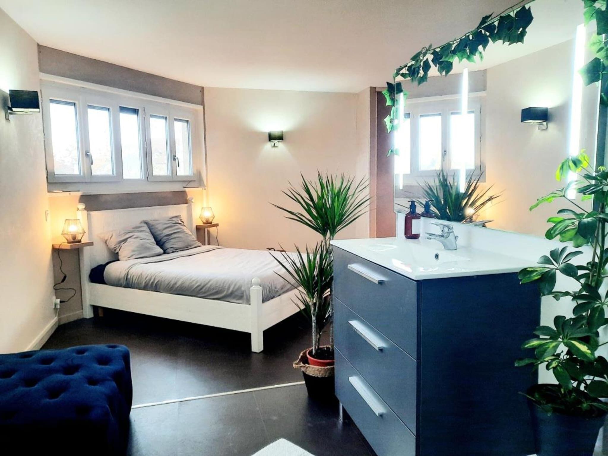 3 habitaciones, tabla de planchar con plancha y wifi gratis 