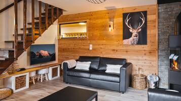 Télévision, cheminée