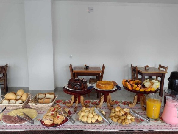 Restaurant - Do Parque Pousada Comfort (Penha)