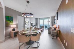 Appartement Deluxe | Restauration dans la chambre