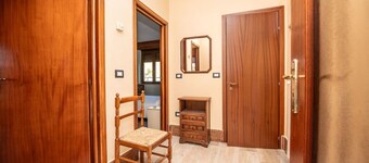 The Old Farmhouse - Nature